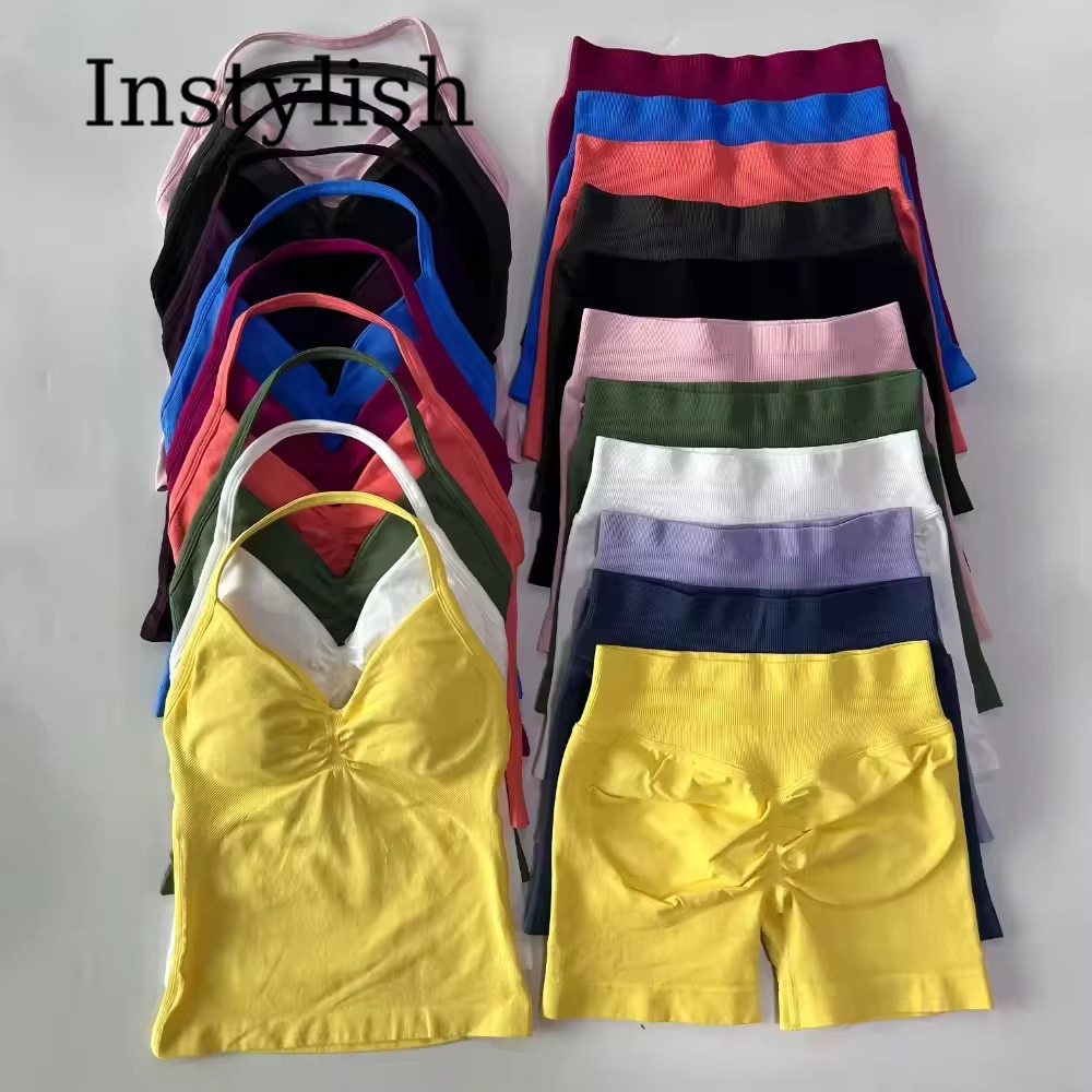 Yoga & Fitness Classes By Niharika Zirakpur Reviews - Conjunto de Yoga Sem Costura para